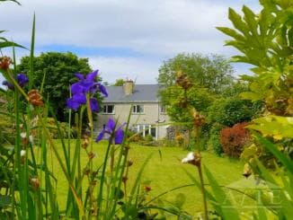 5 Bed Manor in Carrigaholt, Co. Clare