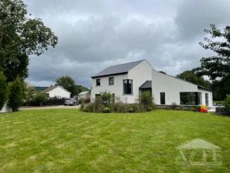 5 Bed Manor in Sixmilebridge, Co. Clare